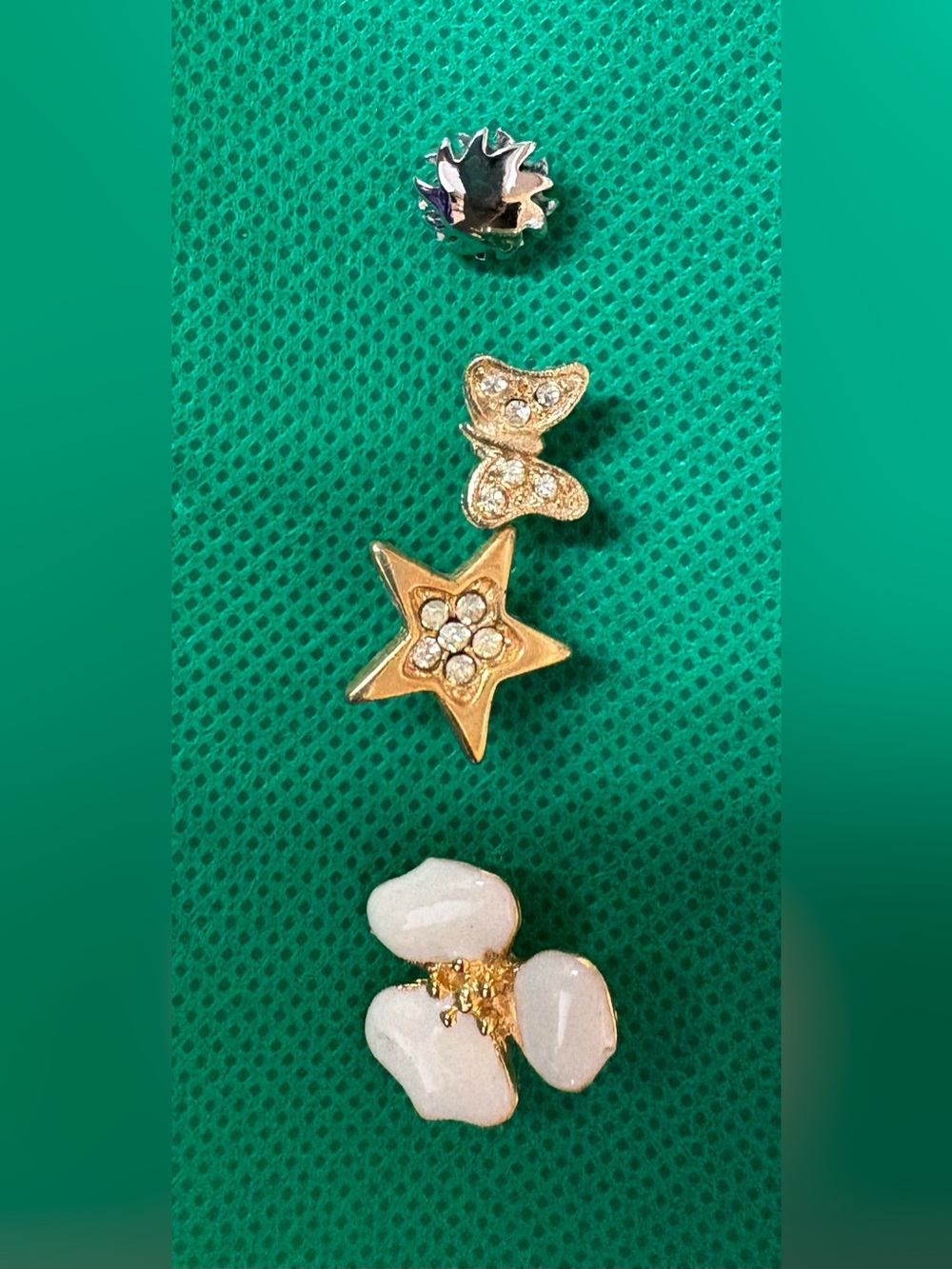 Vintage Bundle of Stick Pins-Cream Flower, Star, Butterfly and “Sun” - Picture 2 of 11